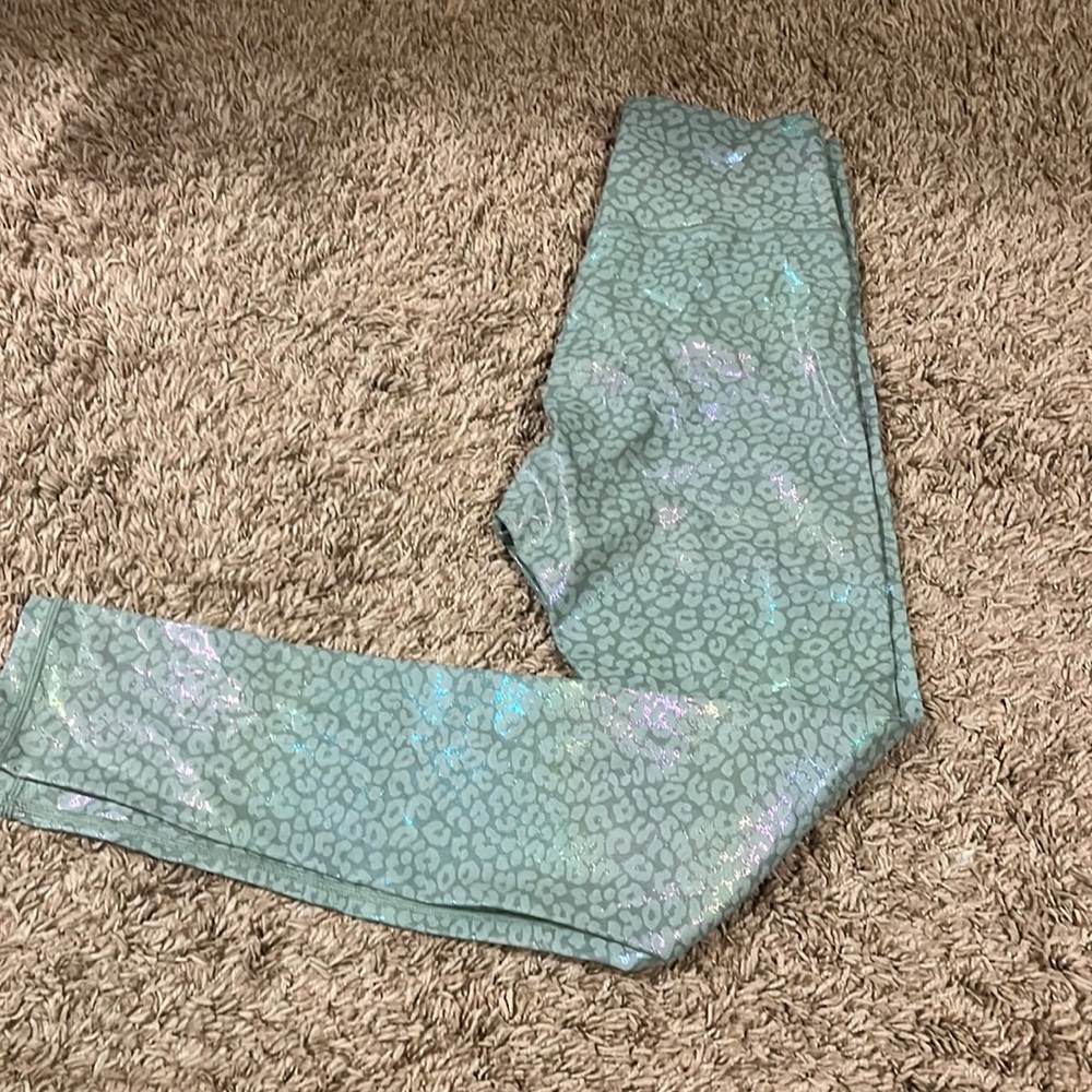 Tilyoucollapse shiny leggings